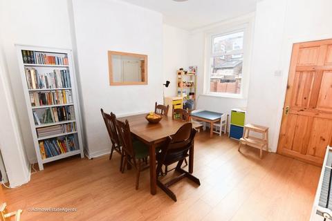 5 Berrie Grove, Manchester, M19 2QA
