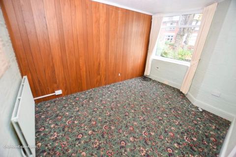6 Barton Avenue, Grappenhall, Warrington, WA4 2LE