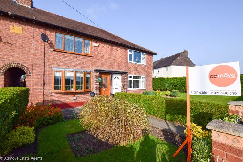 Paddock Lane, Lymm, WA13 9SZ 3 bed terraced house £245,000