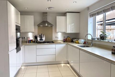 27 Chamomile Way, Didcot, OX11 6HH