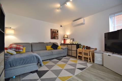 27 Chamomile Way, Didcot, OX11 6HH