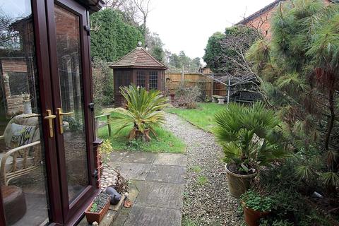1 Sears Close, Shefford, SG17 5HG