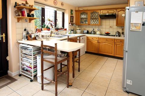 1 Sears Close, Shefford, SG17 5HG