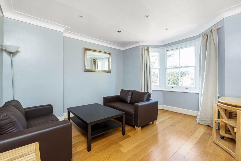 Culverden Road, Balham 2 bed flat £2,000 pcm (£462 pw)