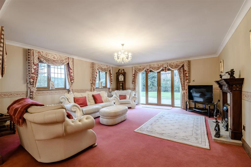 8456739-interior27.jpg