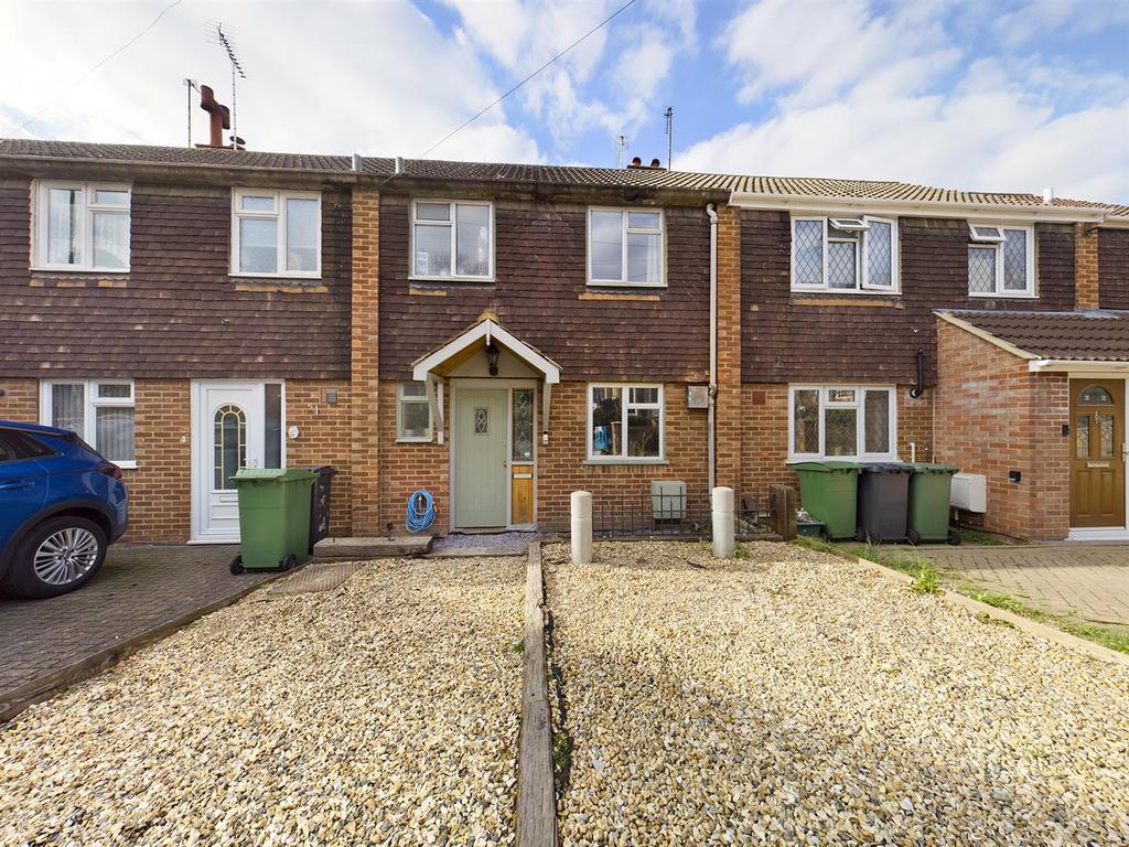 Winchester Road, Basingstoke 2 bed house £285,000