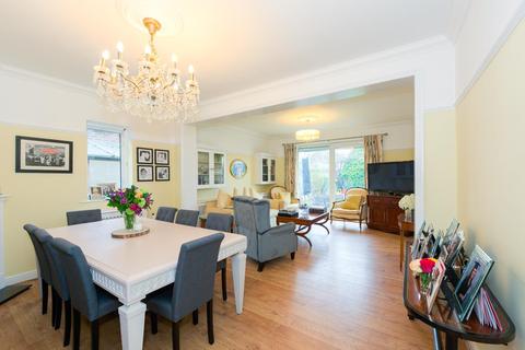 15 The Drive, Epsom, KT19 0AR