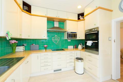 15 The Drive, Epsom, KT19 0AR