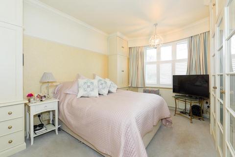 15 The Drive, Epsom, KT19 0AR