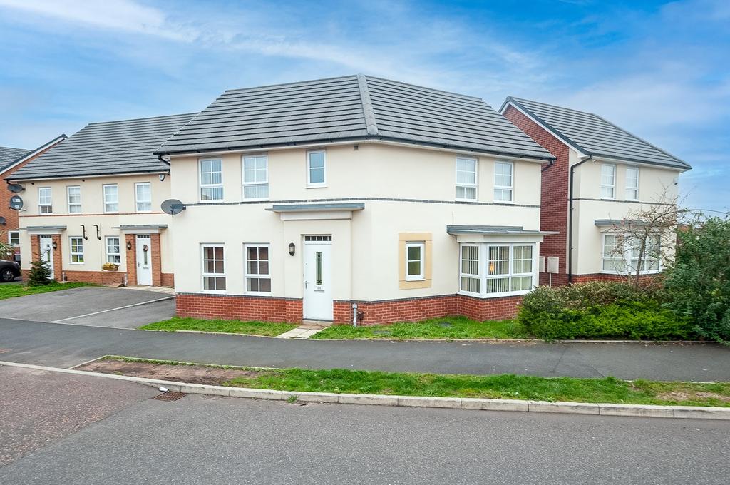 Leighton Drive, St Helens, WA9 3 bed detached house £195,000
