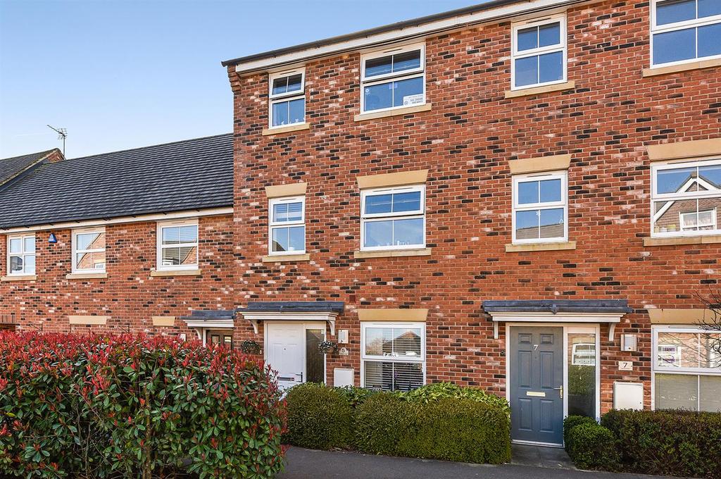 Harebell Road, Andover 4 bed house £295,000