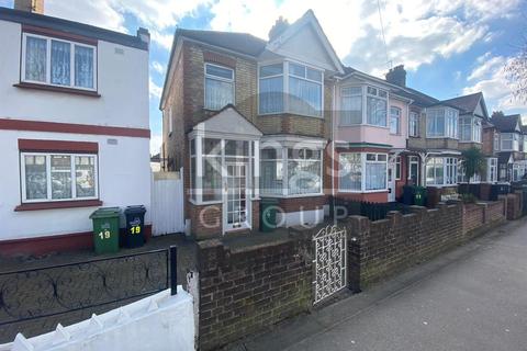 19 New Road, London, E4 9EU