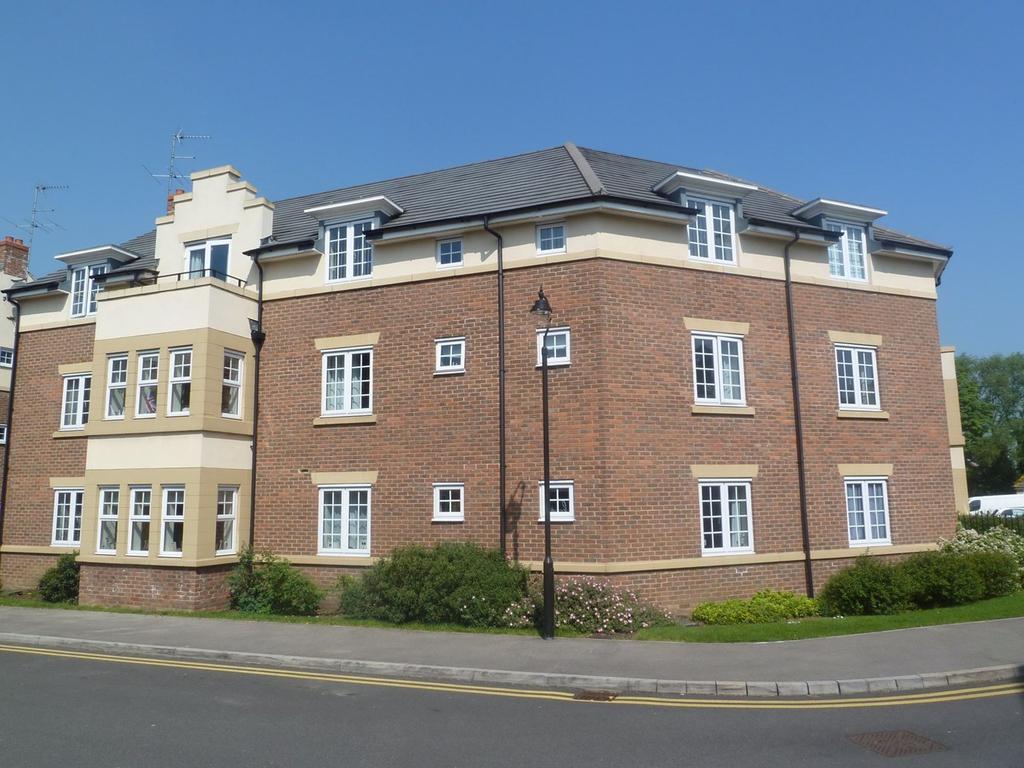 The Hawthorns, Flitwick, MK45 2 bed apartment £825 pcm (£190 pw)