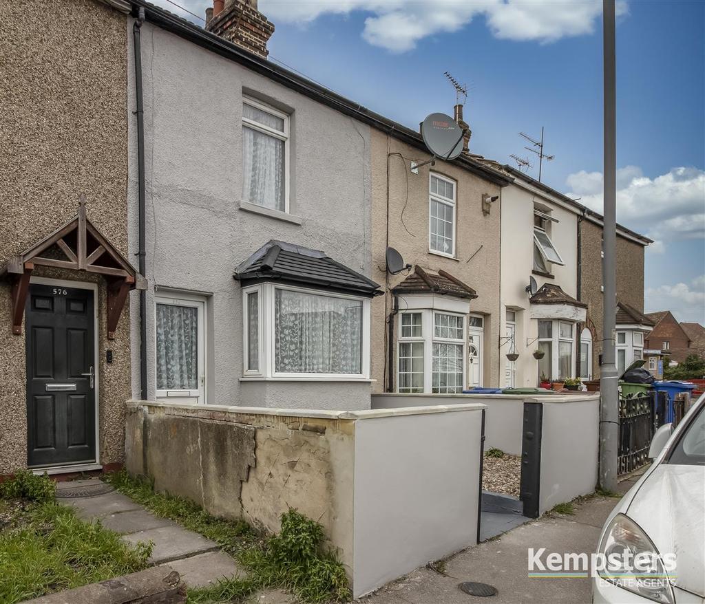 London Road, Grays 3 bed terraced house £265,000