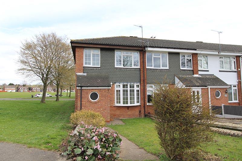 Bromley Lane, Kingswinford 3 bed end of terrace house £154,950