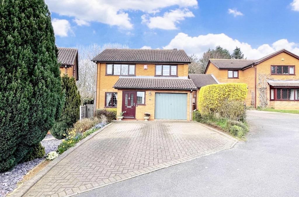 Tideswell Close, West Hunsbury, Northampton, NN4 4 bed detached house