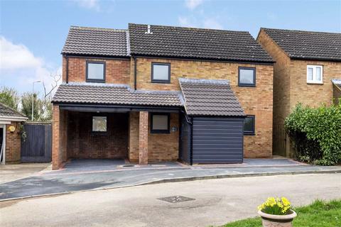 21 Longcross, Pennyland, Milton Keynes, MK15 8AW