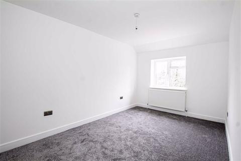 21 Longcross, Pennyland, Milton Keynes, MK15 8AW