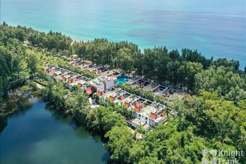 2 bedroom villa - Maikhao beach, Phuket (Beachfront hotel), 15061.2 sq.m, Thailand