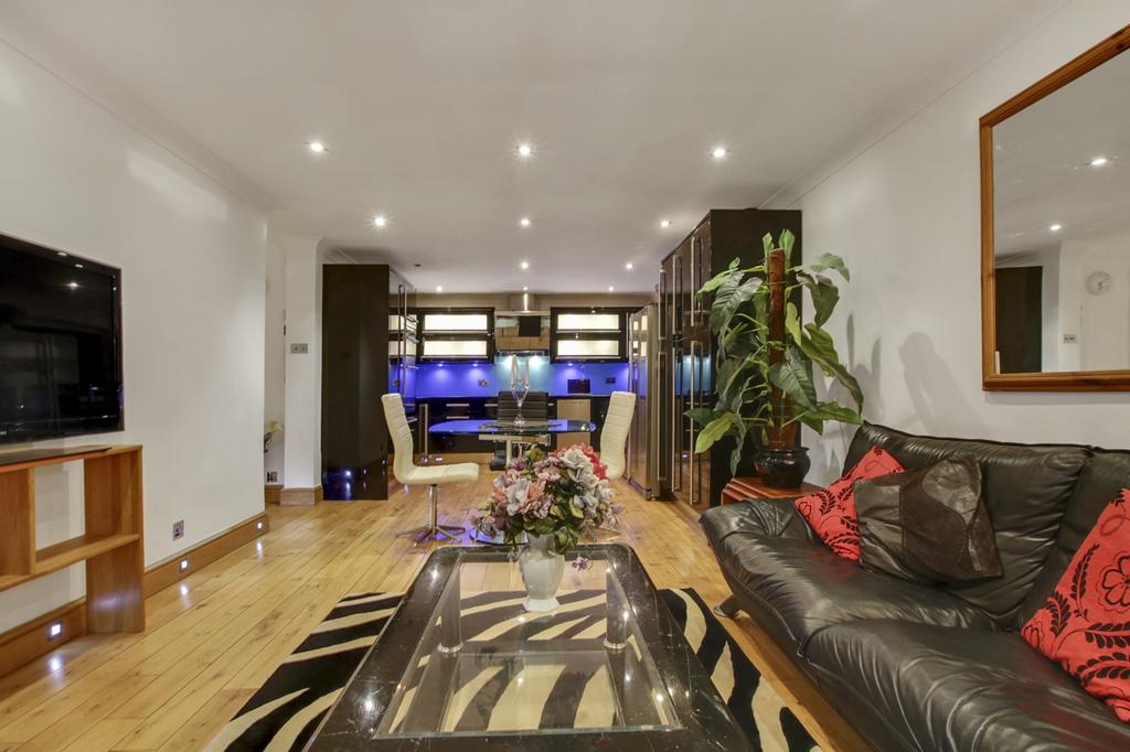 Castleford Court, Henderson Drive, St Johns Wood, London