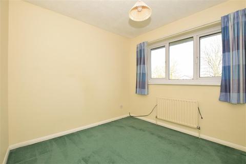 10 Yew Close, Ashford, TN23 3JZ