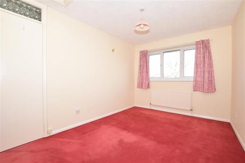 10 Yew Close, Ashford, TN23 3JZ
