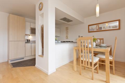 27e Burnside Drive, Dyce, Aberdeen, AB21 0HW