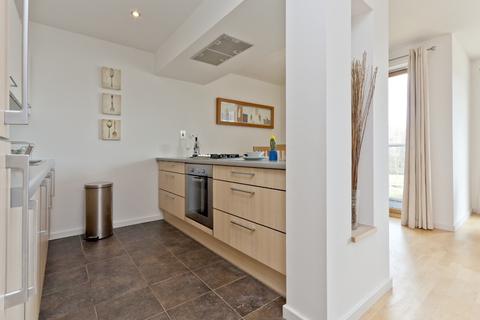 27e Burnside Drive, Dyce, Aberdeen, AB21 0HW