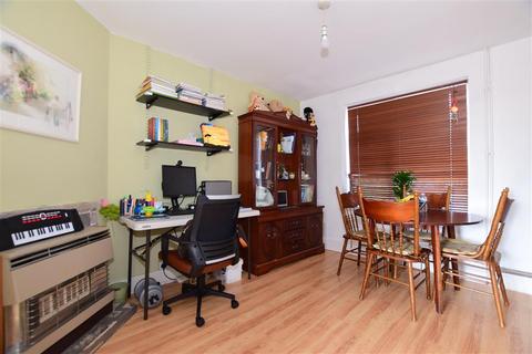 28 Hill Road, Folkestone, CT19 6JU