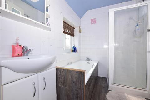 28 Hill Road, Folkestone, CT19 6JU