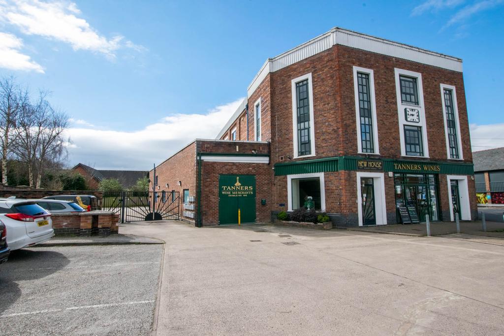Christleton Road, Boughton, Chester 2 bed apartment for sale £249,950