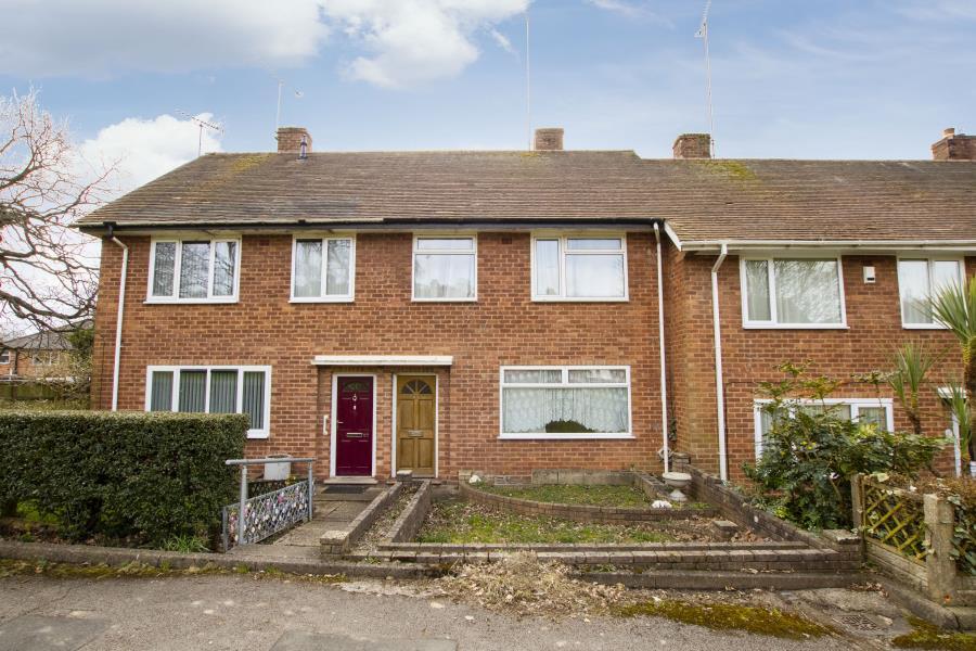 Cadleigh Gardens, Harborne 2 bed terraced house £200,000