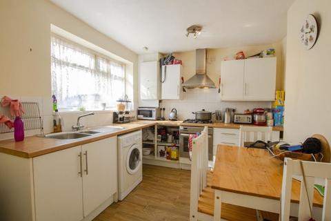 63 Cadleigh Gardens, Birmingham, B17 0QB