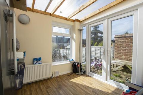 63 Cadleigh Gardens, Birmingham, B17 0QB