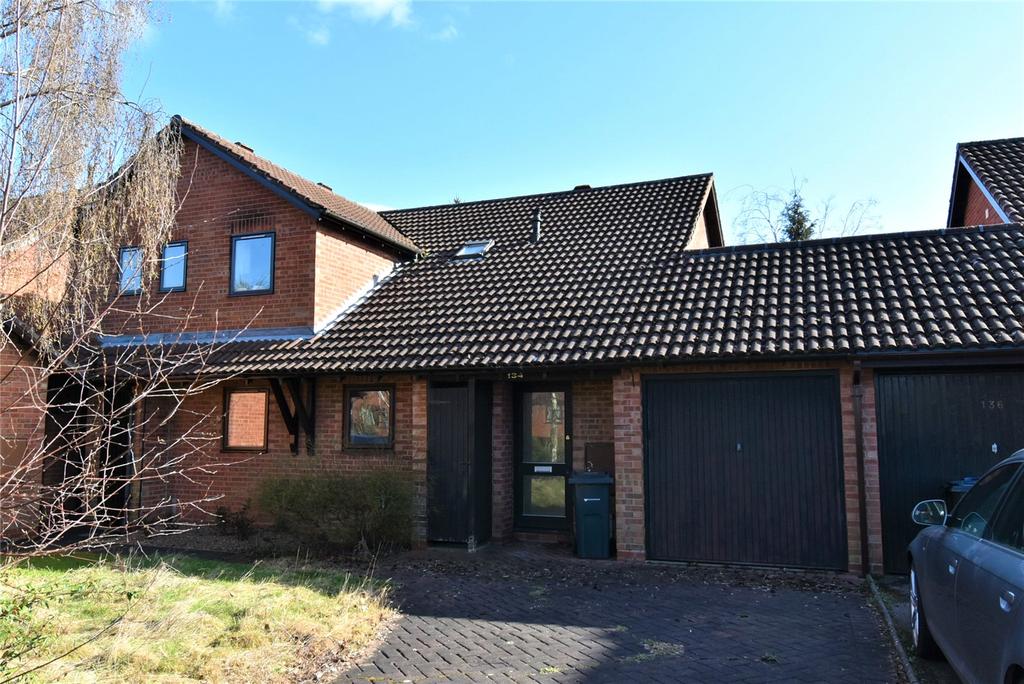 Oak Farm Road, Bournville, Birmingham, B30 2 bed terraced house £200,000