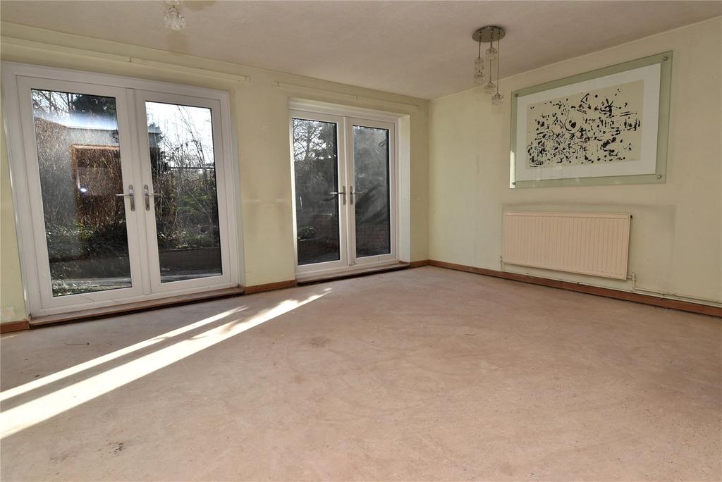 Oak Farm Road, Bournville, Birmingham, B30 2 bed terraced house £200,000