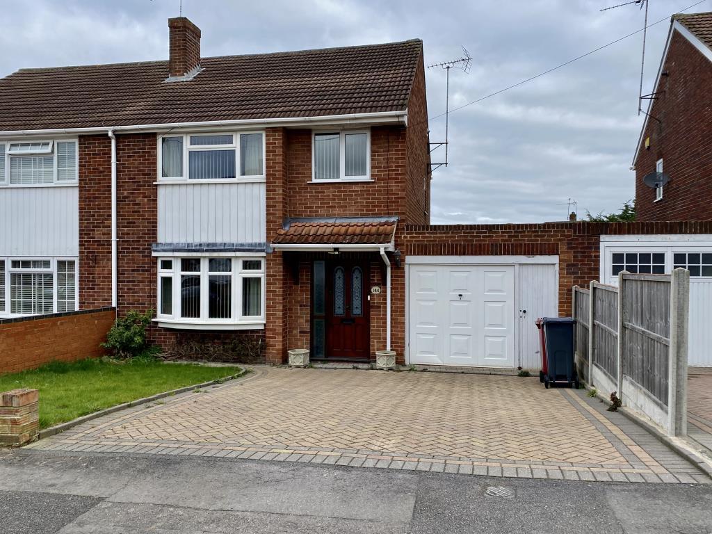 Winton Road, Reading, RG2 3 bed semidetached house £1,400 pcm (£323 pw)