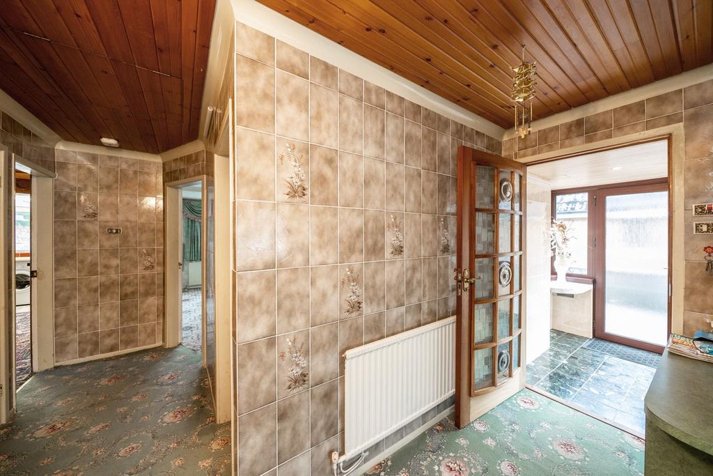 Priory Drive, Darwen, BB3 2 bed detached bungalow £200,000