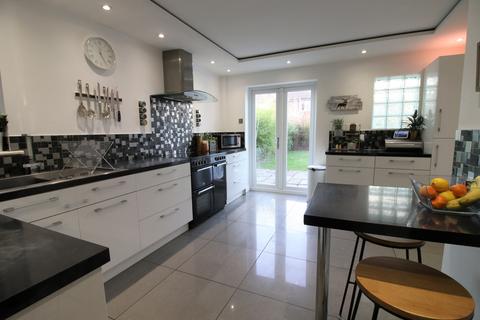 14 Calendine Close, Thornton-cleveleys, FY5 2ZG