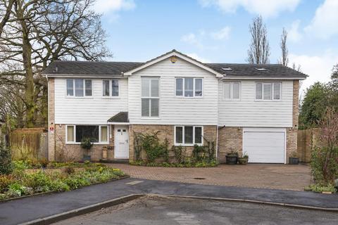 17 Hartley Close, Bromley, BR1 2TP