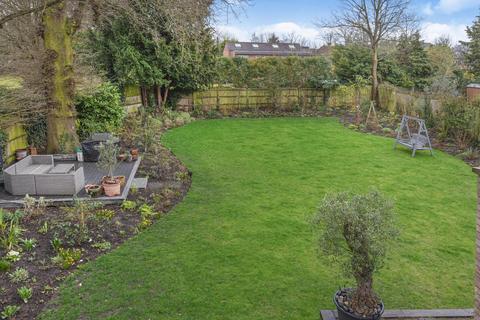 17 Hartley Close, Bromley, BR1 2TP