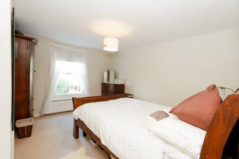 32 Marsden Road, London, SE15 4EE