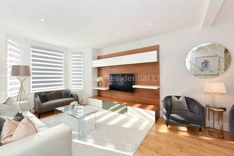 8 Bellevue Road, London, W13 8DE