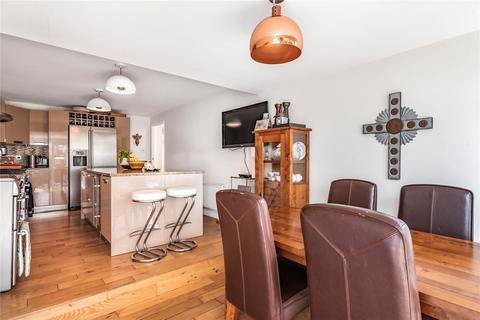10 Battledown Close, Cheltenham, GL52 6RD