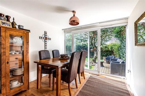 10 Battledown Close, Cheltenham, GL52 6RD