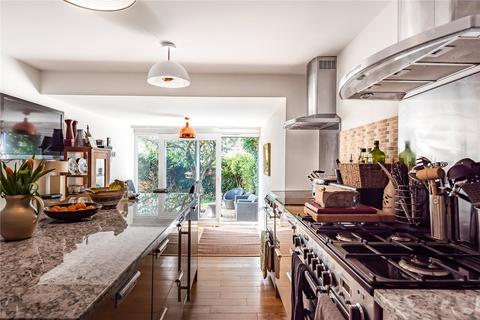 10 Battledown Close, Cheltenham, GL52 6RD