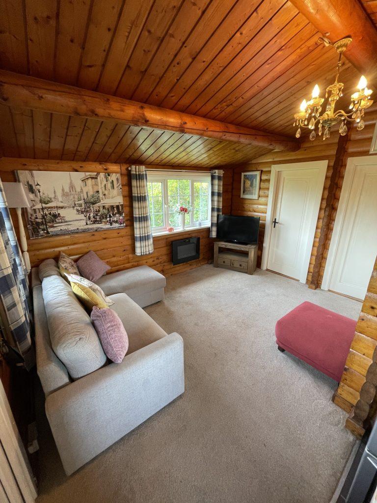 PS160523 (FREEHOLD) Trawsfynydd Leisure Village 2 bed lodge for sale