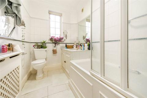 2 bedroom flat to rent, Gloucester Court, Kew Road, Kew, Richmond