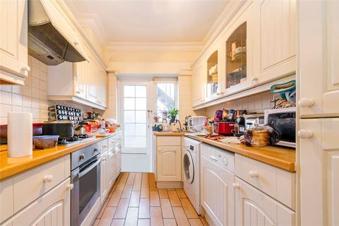 2 bedroom flat to rent, Gloucester Court, Kew Road, Kew, Richmond