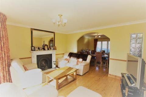 31 Woodcock Dell Avenue, Harrow, HA3 0PW